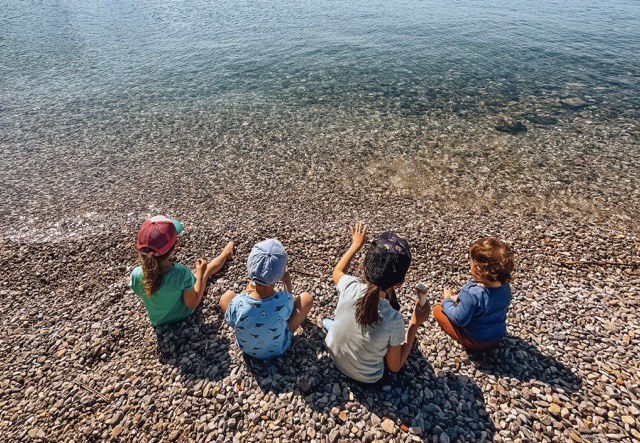 Plaža-Fornače- Piran-izlet-obala-z-otroki