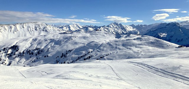 Wildkogel-Arena-Avstrija-Austria-skiing-smucanje