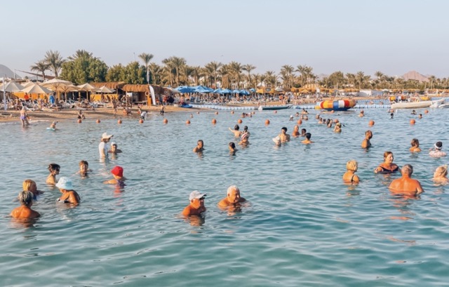 Sharm-el-Sheikh-Rdece-morje-Sinaj-potopis-potovanje-pocitnice-z-otroki.