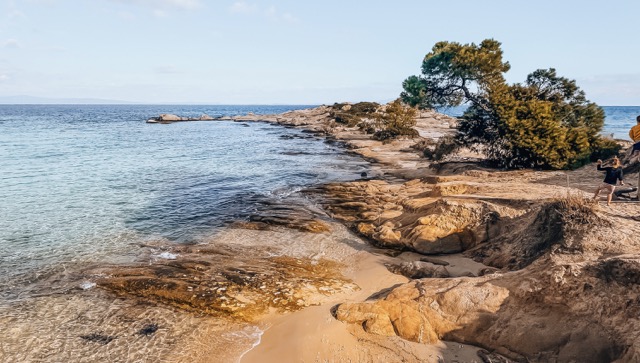 Karydi-plaža-Grčija-Halkidiki-potovanje-z-otroki-overland-potopis