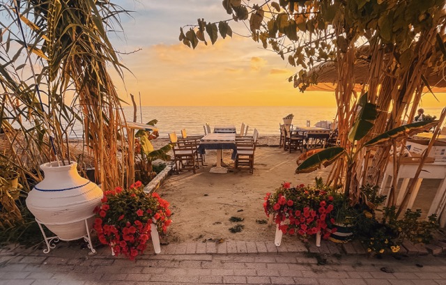 Nea-skioni-počitnice-Halkidiki-Grčija-potopis-potovanje-z-otroki