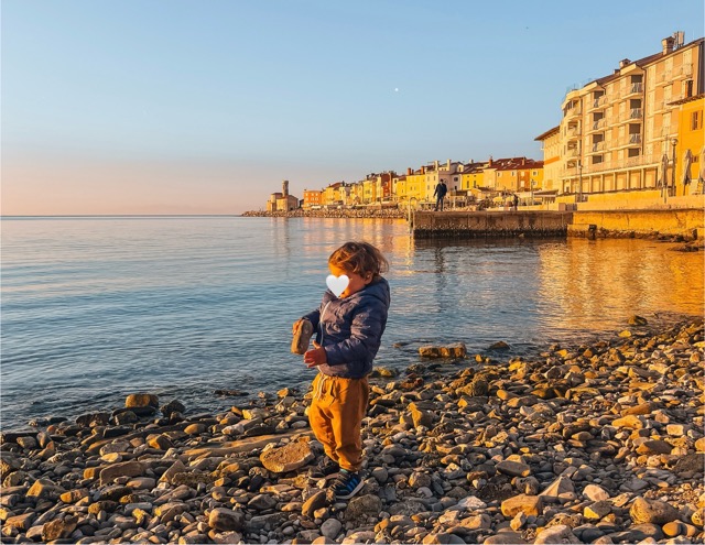 Piranska-punta-plaža-Caffe-Teater-družinski-izlet-počitnice-blog