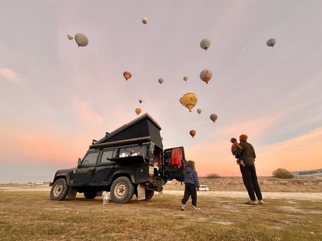Pamukkale-Turčija-polet-z-balonom-potopis-družinsko-overland-potovanje