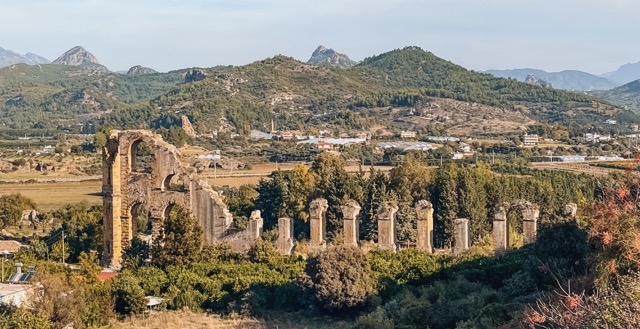 akvedukt-Aspendos-teater-Turčija-turška-riviera-potopis-družinsko-potovanje